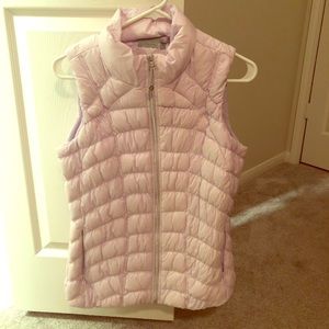 Athleta puffer vest